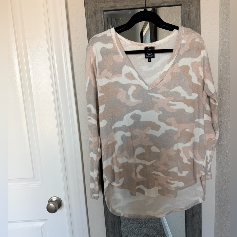 Women's Camouflage V-Neck Top